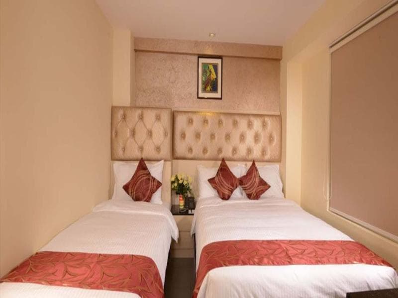 Sandpiper Hotel Singapore 3