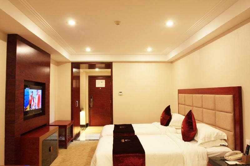 Gorgeous Hotel 5