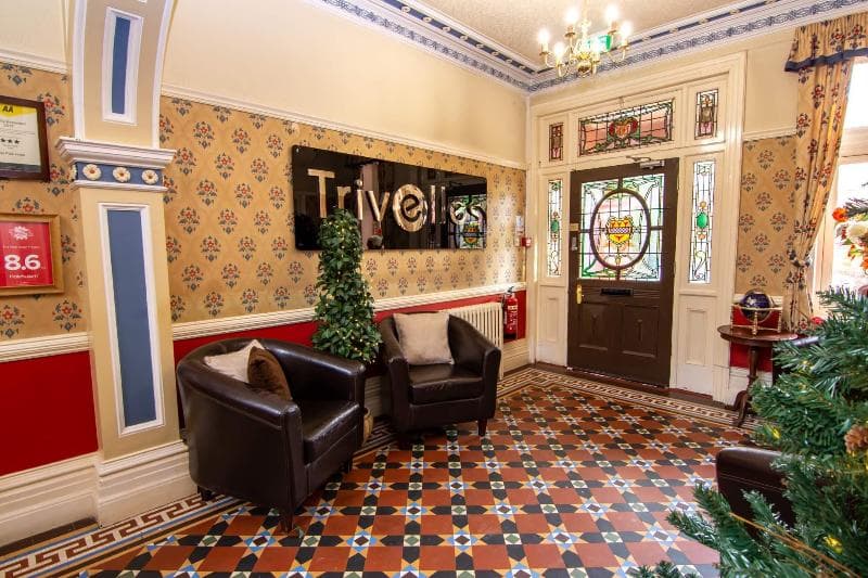 Trivelles Park Hotel main