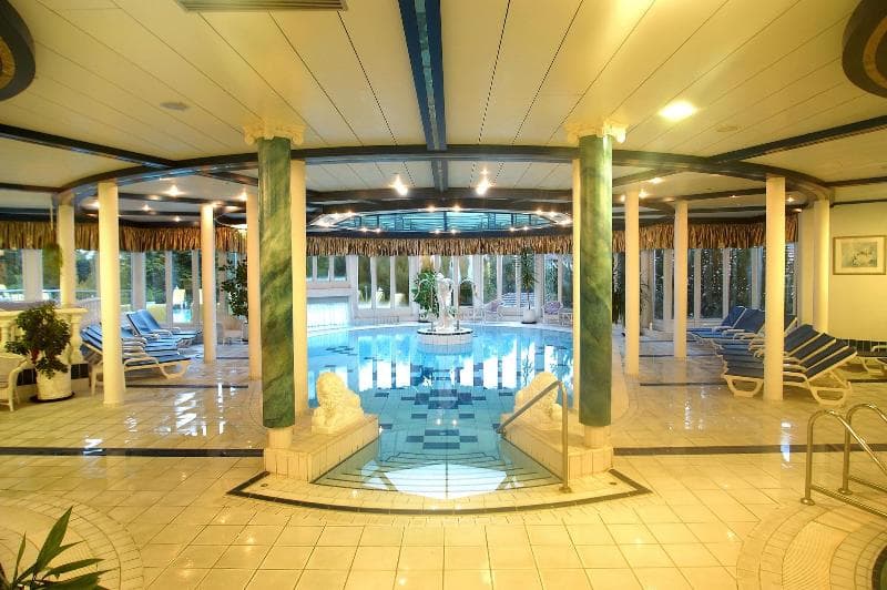 Burghotel Am Hohen Bogen main