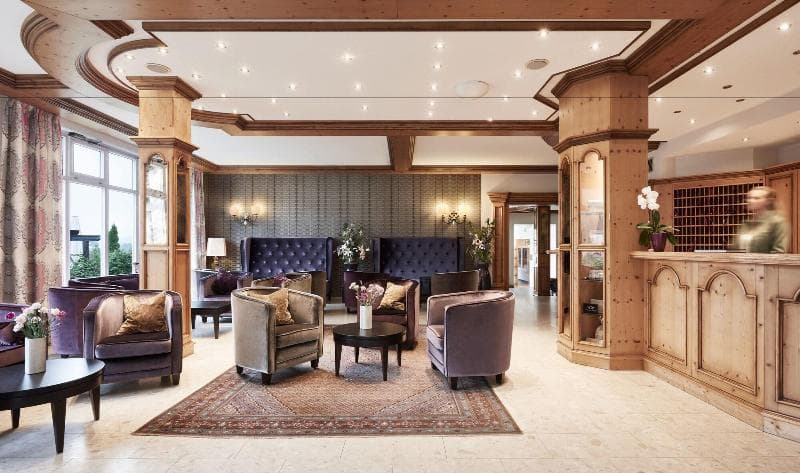 Burghotel Am Hohen Bogen 4