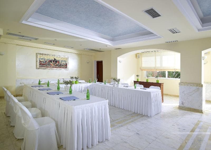 Avantis Suites photo 1