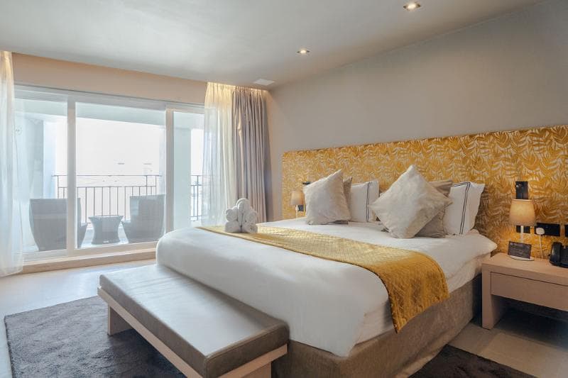 The Waterfront Hotel 5
