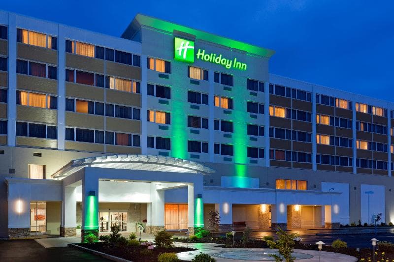 Holiday Inn Clark - Newark Area photo 1