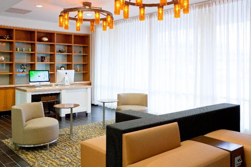 Holiday Inn Clark - Newark Area 4