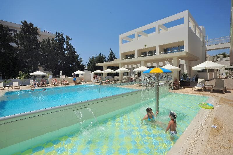 Nelia Gardens Hotel 5