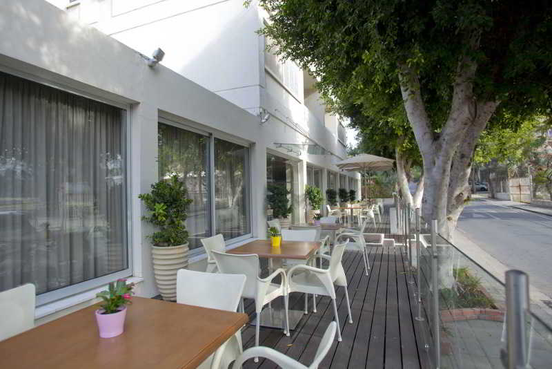 Almond Business Suites 3
