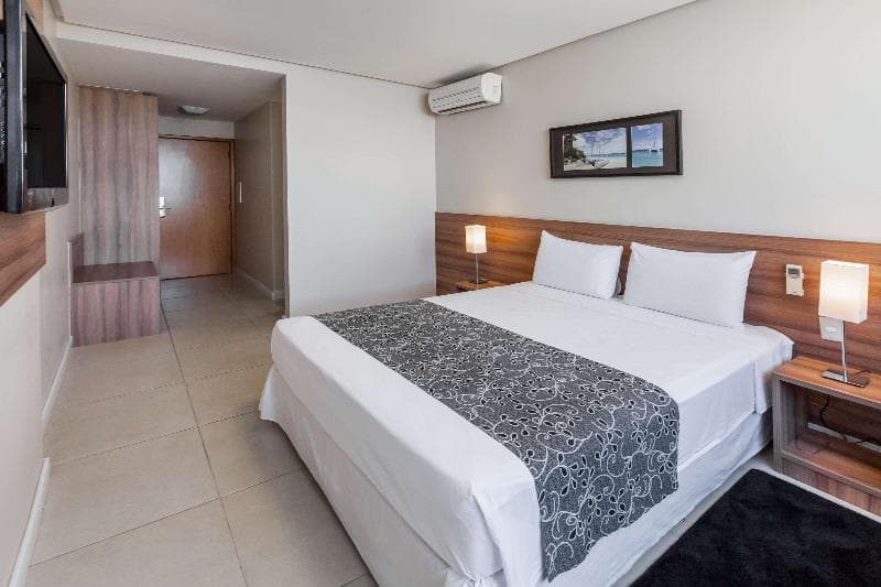 Days Inn by Wyndham Linhares 4