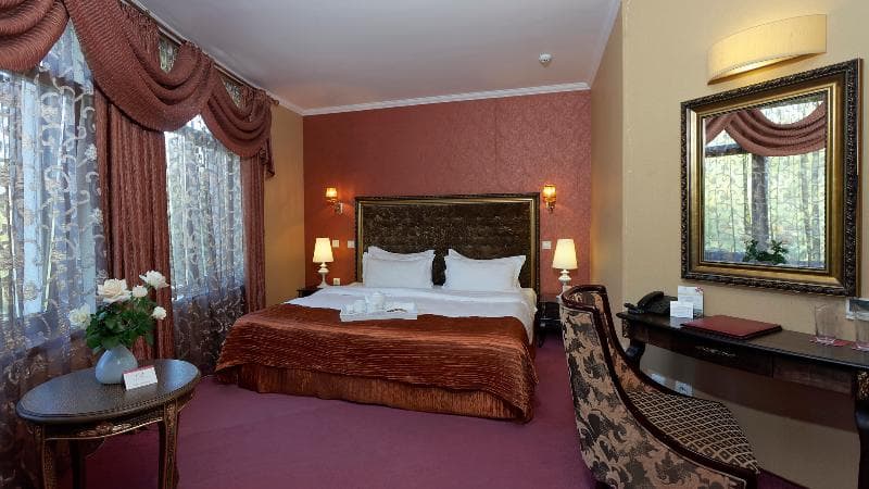 Kristel Hotel 5
