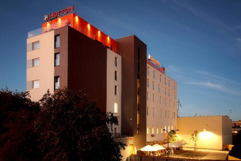 Hotton Hotel main