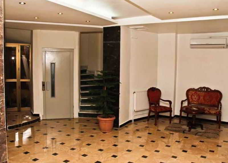 Stambouli Hotel 4