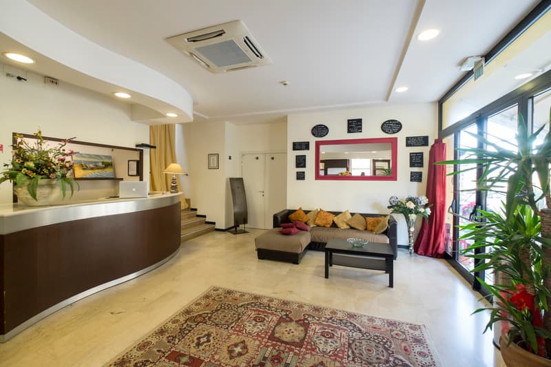 Hotel Crosal 4