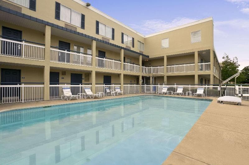 Days Inn by Wyndham Chattanooga/Hamilton Place 3