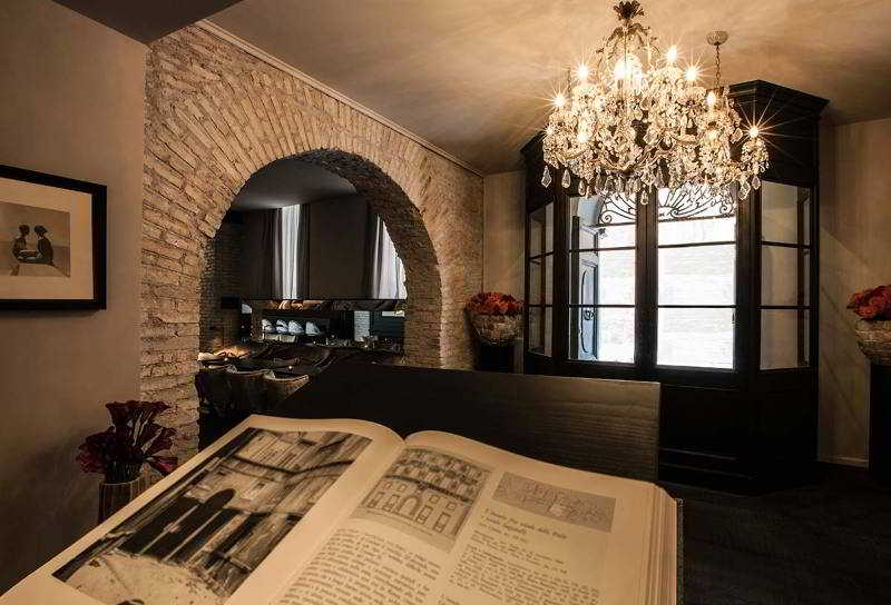Dom Hotel Roma 5