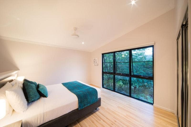 Seclude Adults Luxury Rainforest Retreat 4