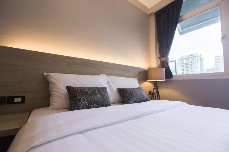 Maxim S Inn 1