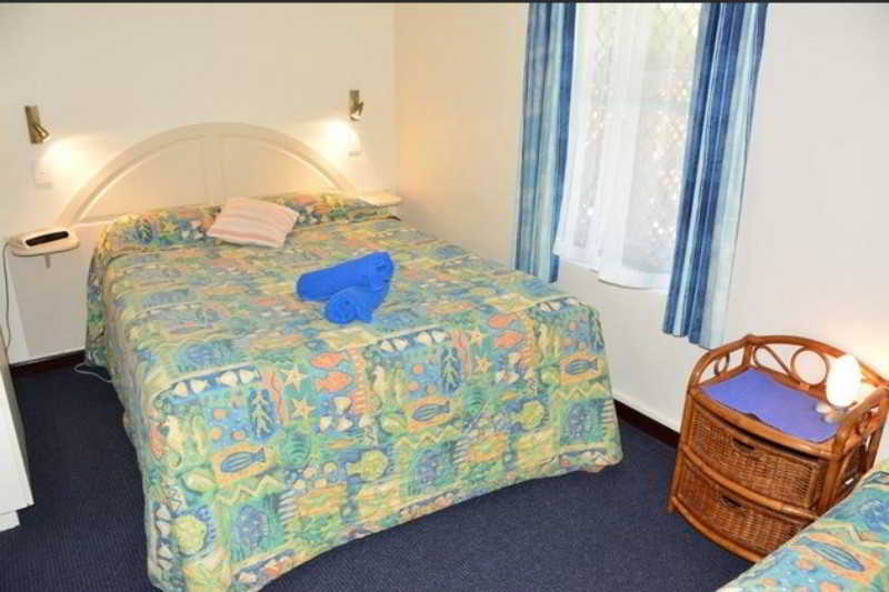 Dolphin Lodge Albany 3