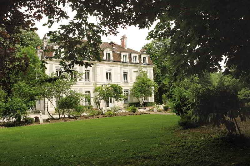 Château De La Dame Blanche 3