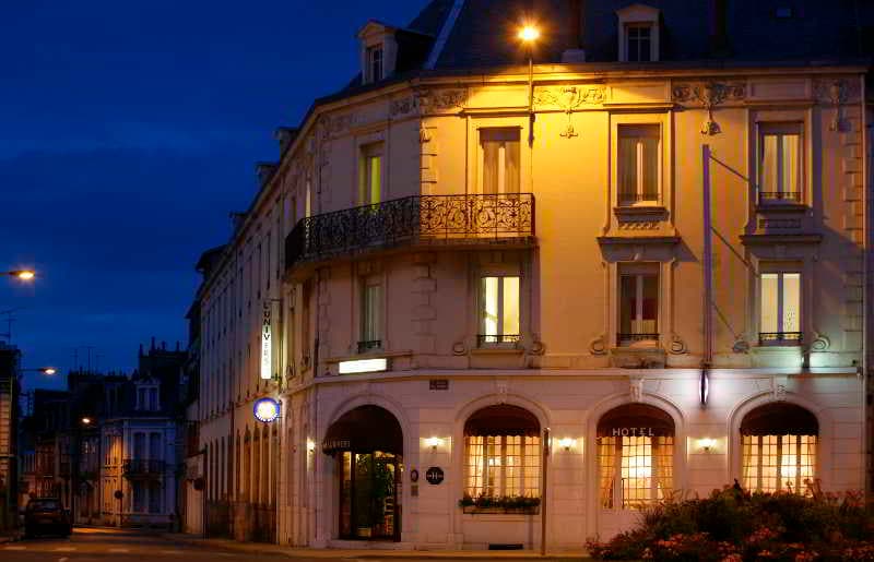 Hotel The Originals De L'univers Montluçon main