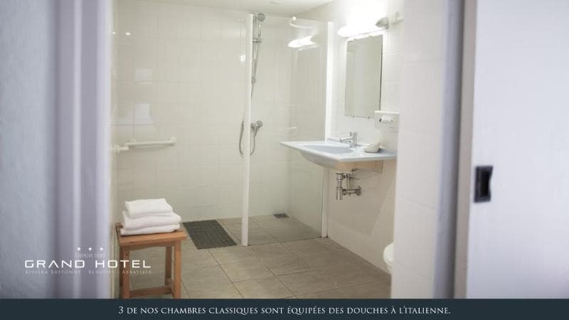 Inter-Hotel Le Grand Hotel Abbatiale photo 1
