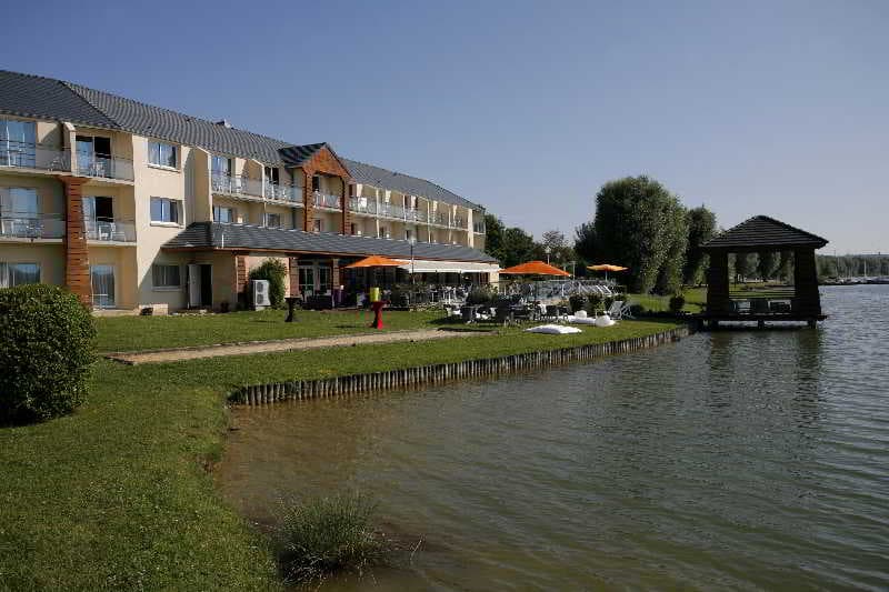 Inter-Hotel du Golf de l'Ailette photo 1