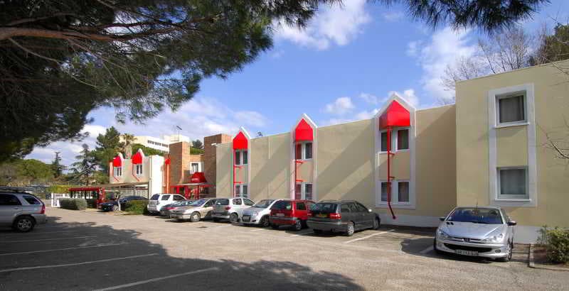 Hotel The Originals Nmes Costieres photo 1