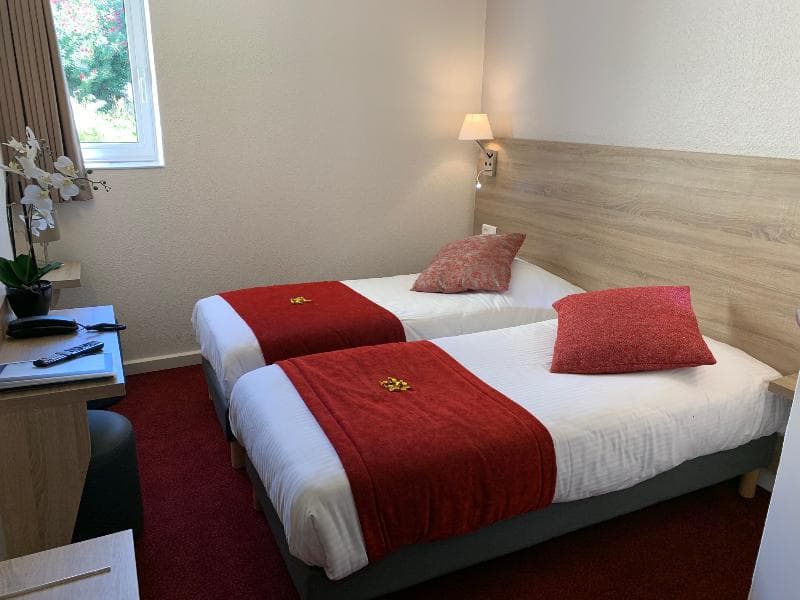 Hotel The Originals Nmes Costieres 3