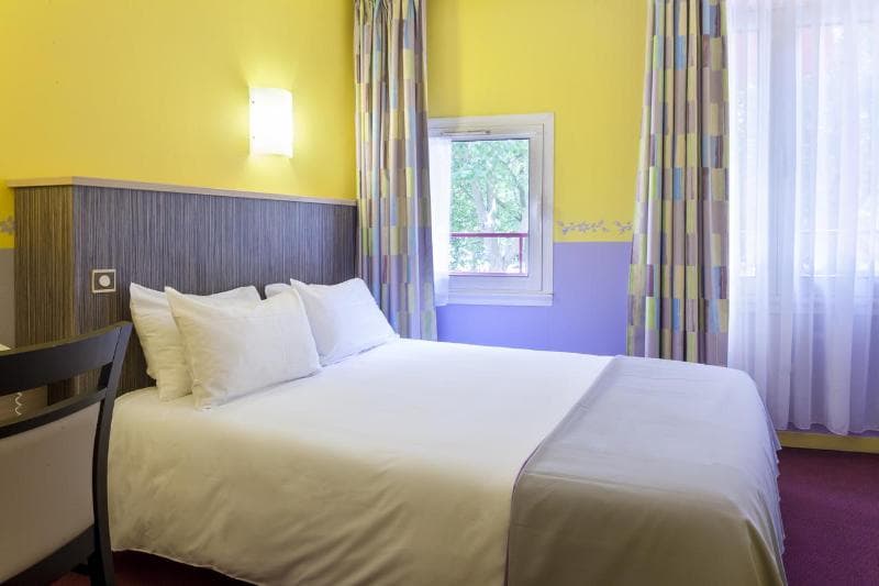 Hotel The Originals Chinon Le Lion D Or 4