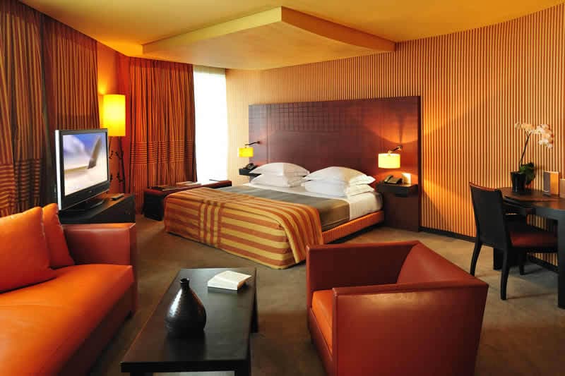 Hotel Square 3