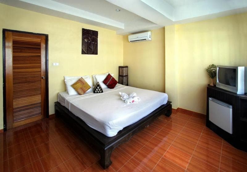 Baan Suay main