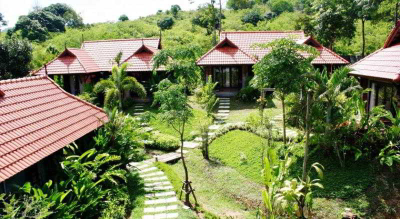 Chaw Ka Cher Tropicana Lanta Resort 5