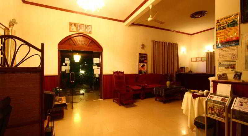 Central Night Hotel 3