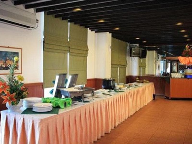 Mayres Hotel 3