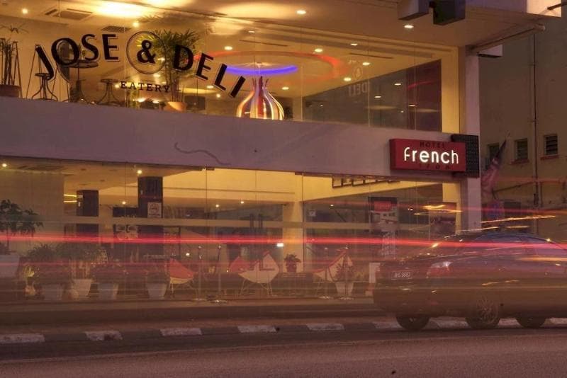 French Hotel 5