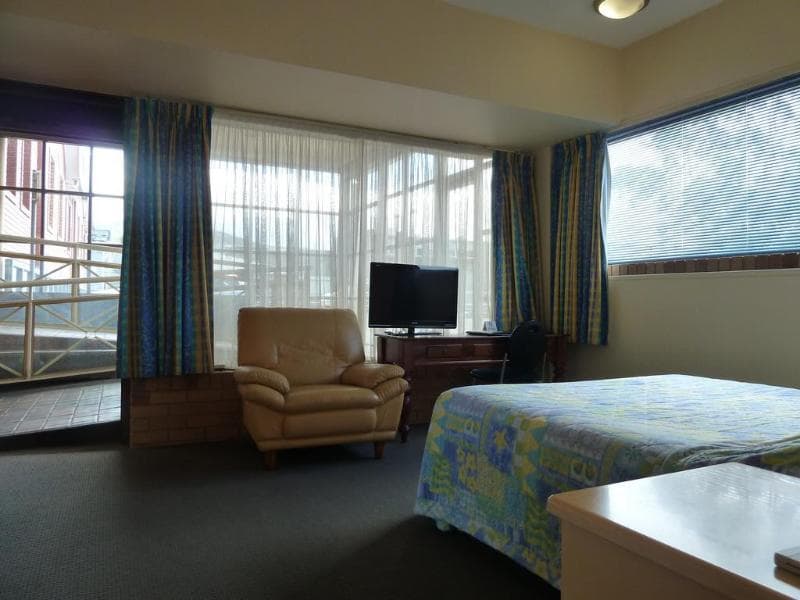 Mayfair Plaza 5