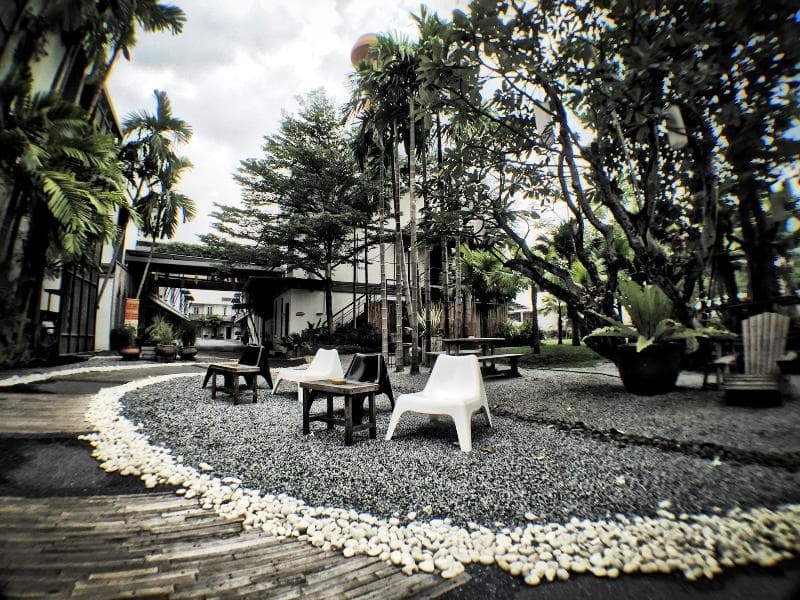 The Paragon Inn 3