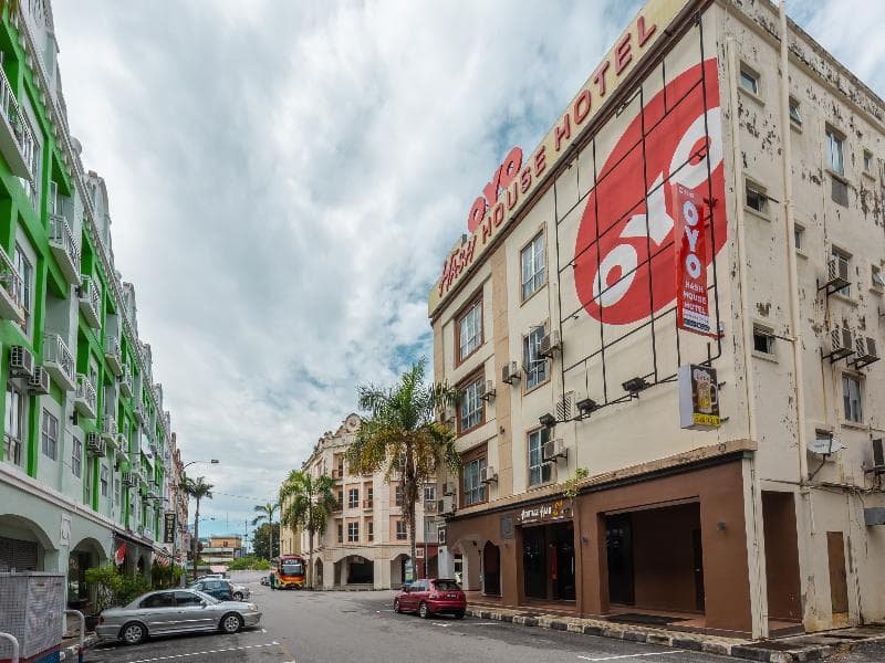 Hash House Hotel 3