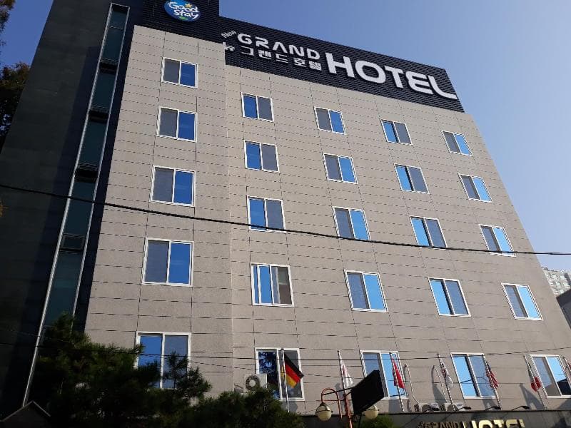 New Grand Hotel 4