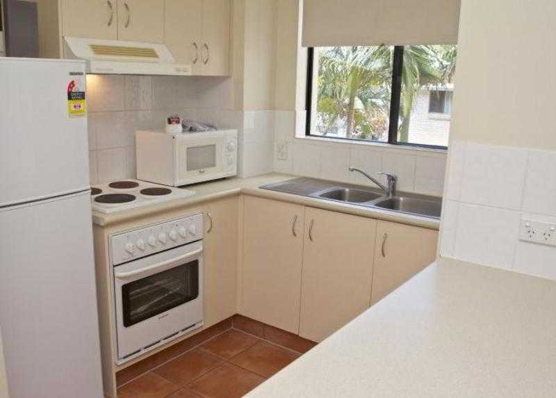 Chevron Palms 5