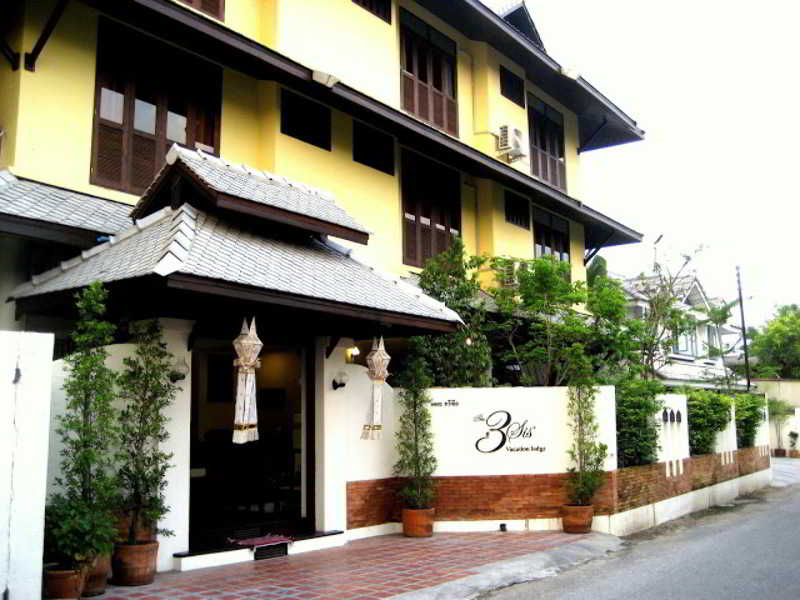 3Sis Vacation Lodge main