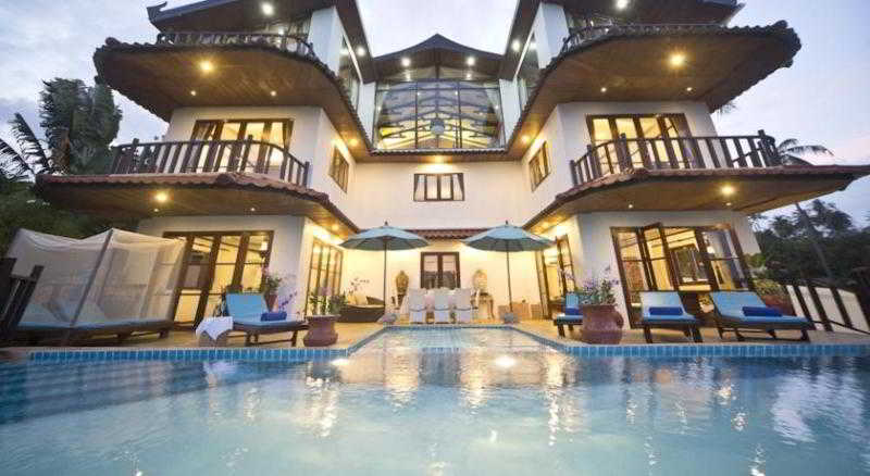 Paradise Island Estate main
