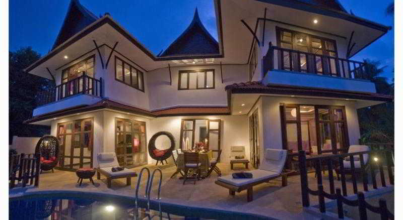 Paradise Island Estate 3