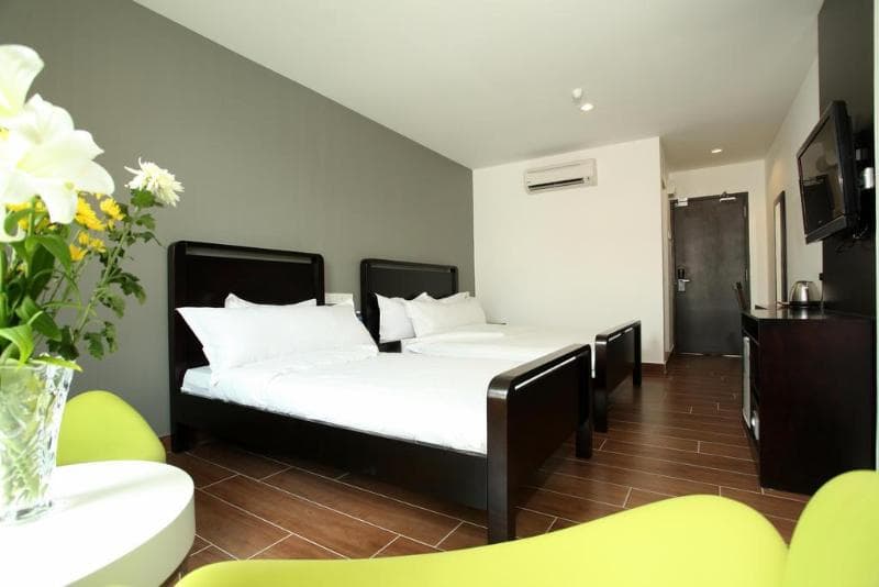 Crossroads Hotel 5