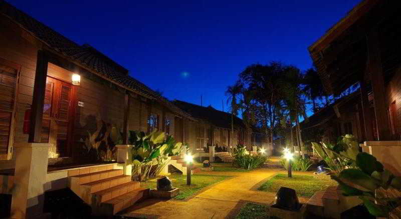 Ulek Beach Resort 2