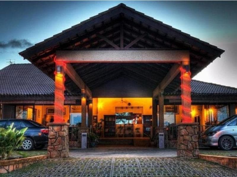 Ulek Beach Resort 4
