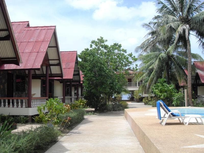 Lanta Summer House main