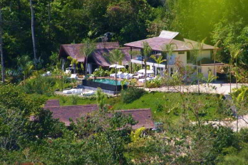 Oxygen Jungle Villas Adults Only 2