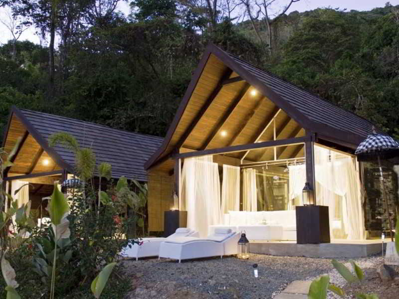 Oxygen Jungle Villas Adults Only 4