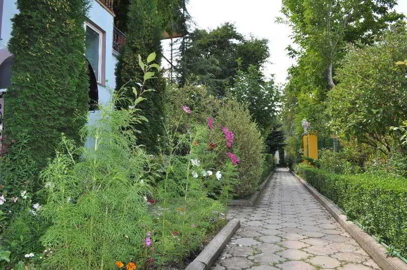 Casanova Inn main