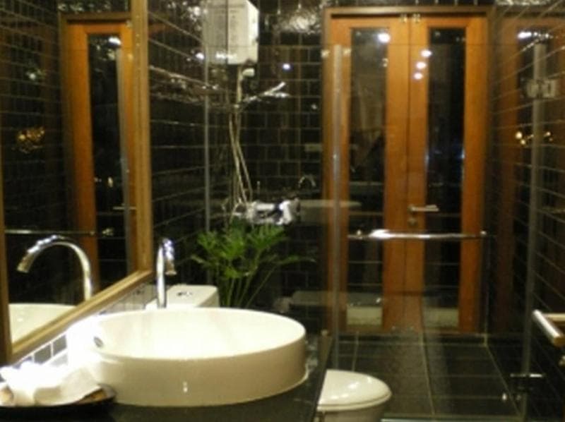 5Ive Beach House Hotel main